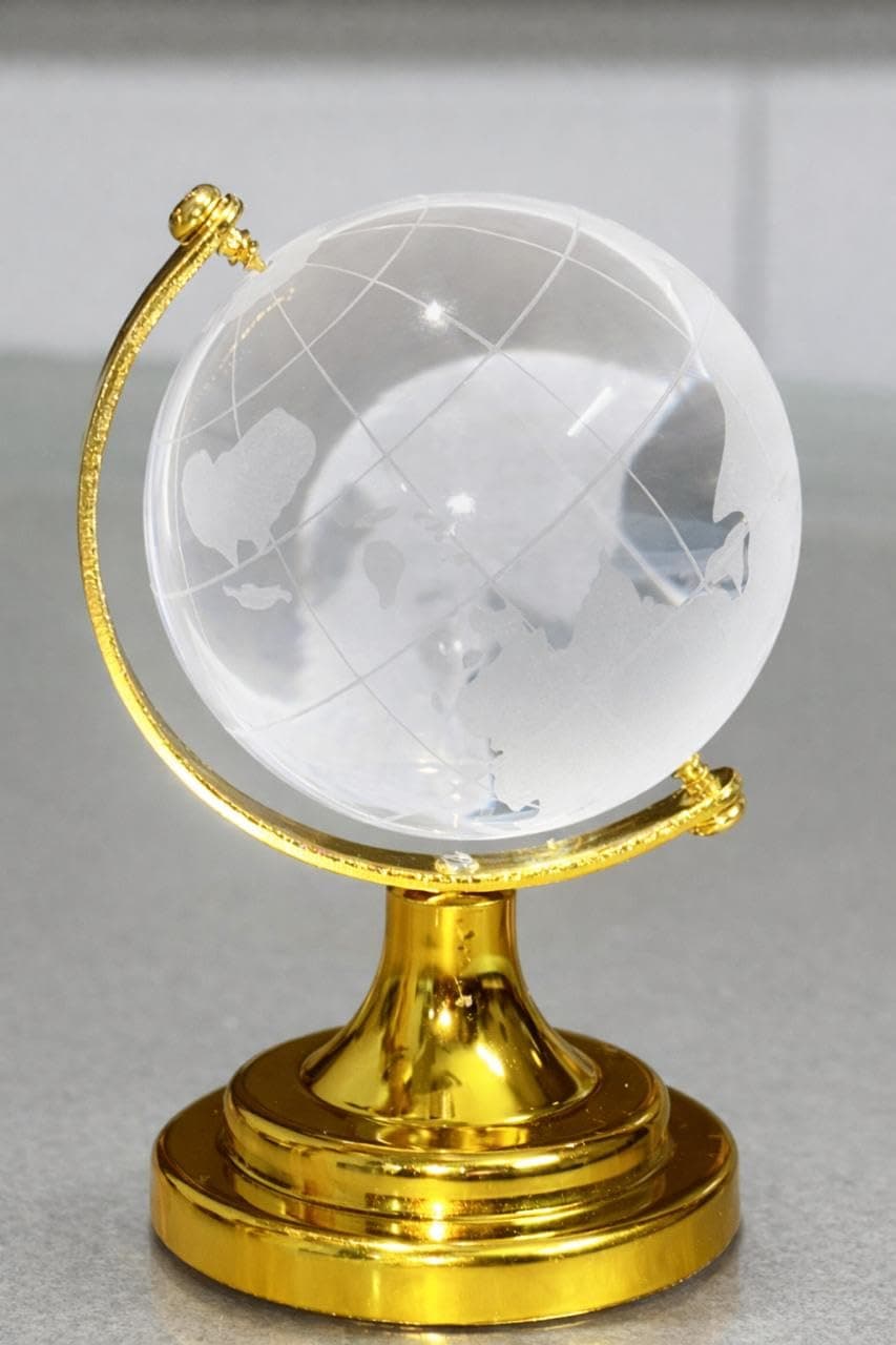 Crystal Glass Globe Showpiece